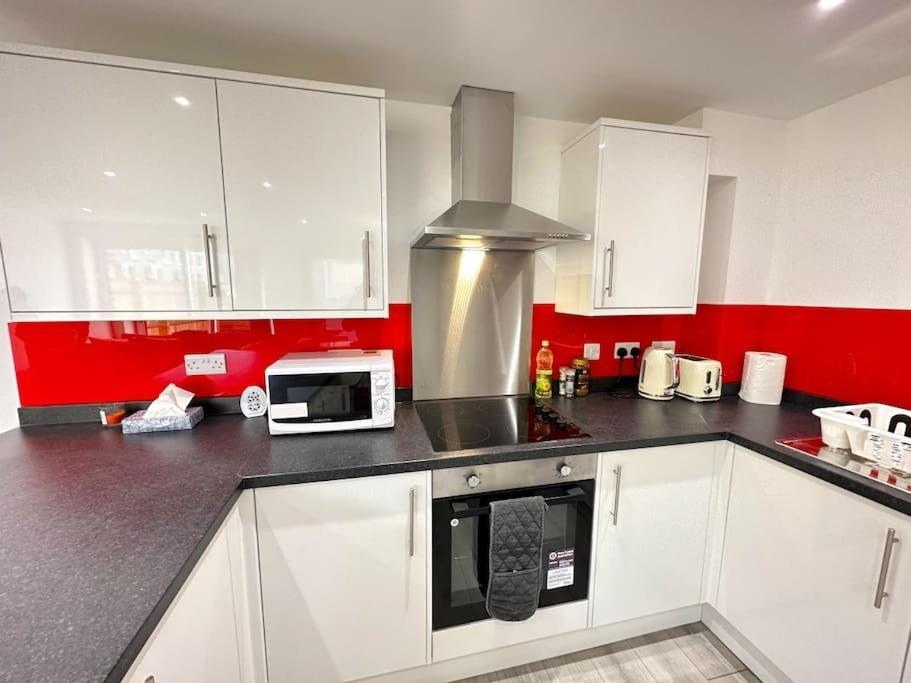 Charming New 2Br Detached House-Central Headington- Wi-Fi, Netflix, Top Location 牛津 外观 照片