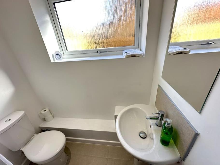 Charming New 2Br Detached House-Central Headington- Wi-Fi, Netflix, Top Location 牛津 外观 照片