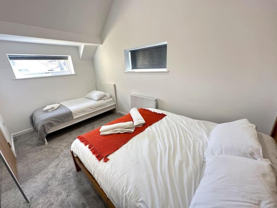 Charming New 2Br Detached House-Central Headington- Wi-Fi, Netflix, Top Location 牛津 外观 照片