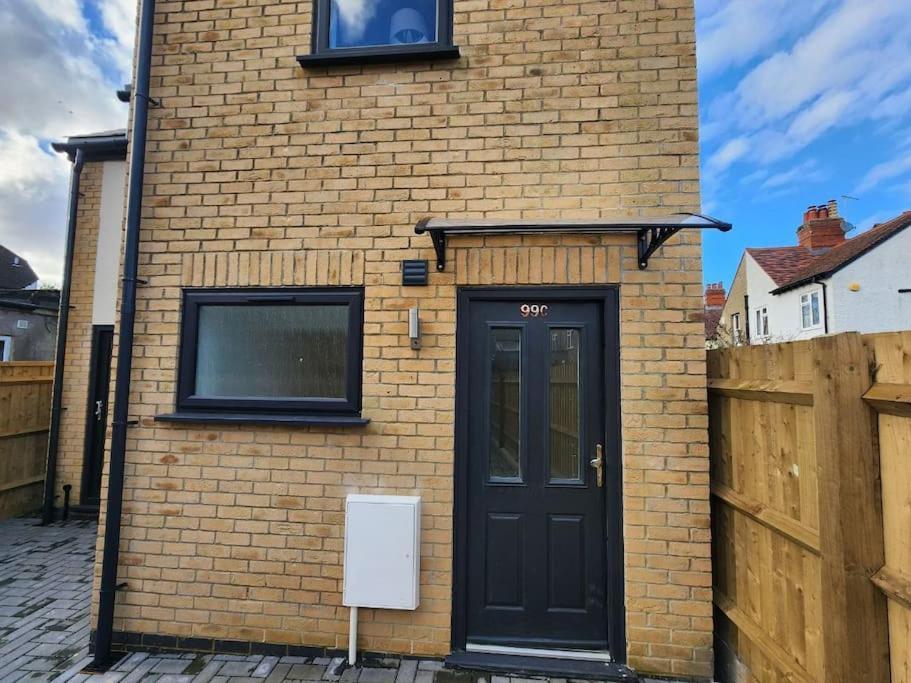 Charming New 2Br Detached House-Central Headington- Wi-Fi, Netflix, Top Location 牛津 外观 照片