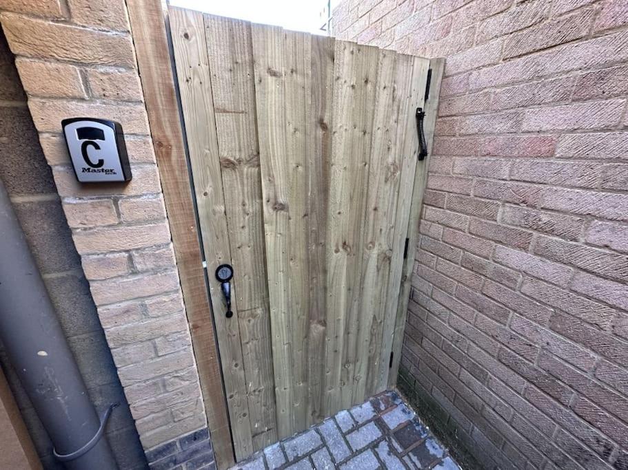 Charming New 2Br Detached House-Central Headington- Wi-Fi, Netflix, Top Location 牛津 外观 照片